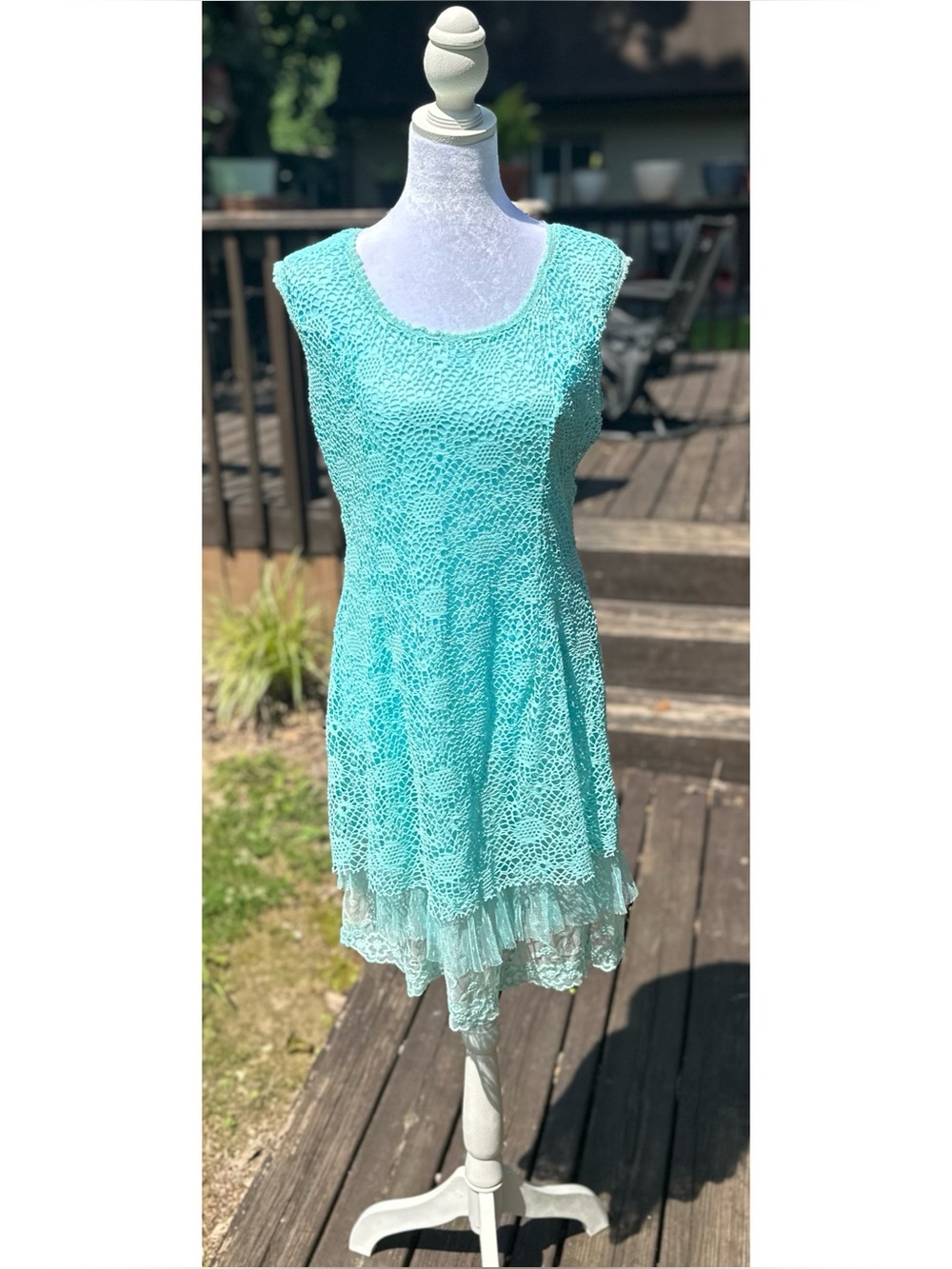 Adorn Fashion NWT Lace Dress in Cool Mint Size Medium